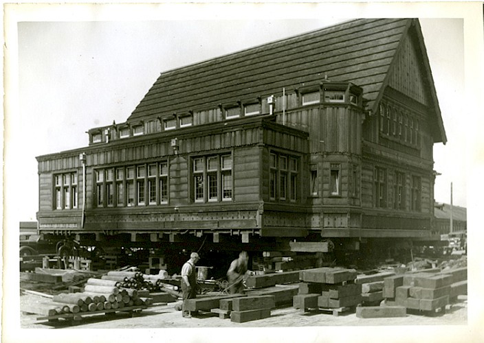 The Weyerhaeuser Building was barged up the Snohomish River from Mill A to Mill B in 1938.